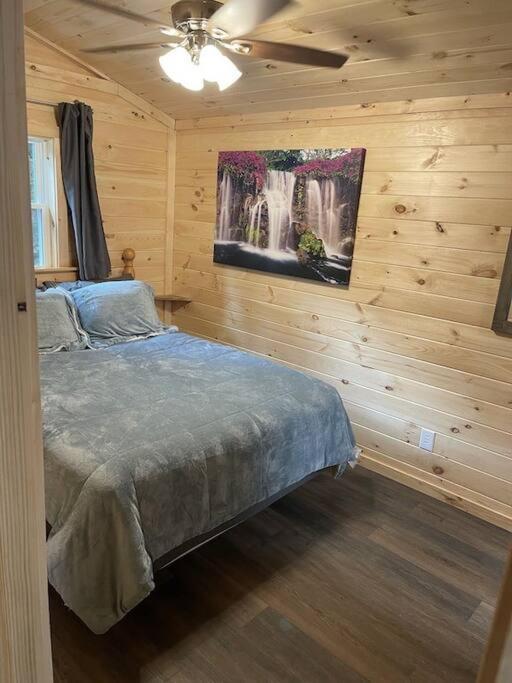 Creekside 3 Bedroom 2 Bath Cabin On Private Creek بانير إلك المظهر الخارجي الصورة